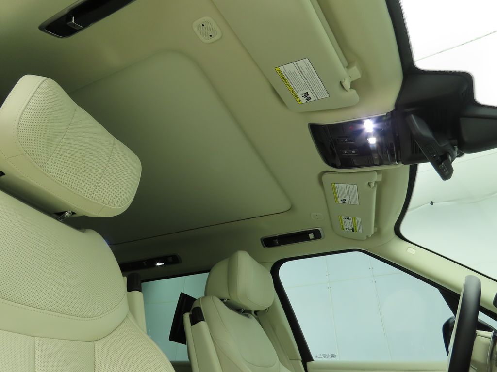 Thumbnail: 2024 Land Rover Range Rover - 18