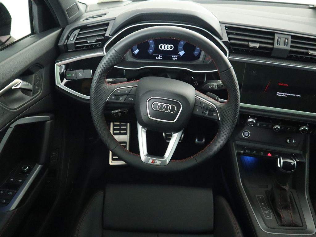 2025 Audi Q3  11