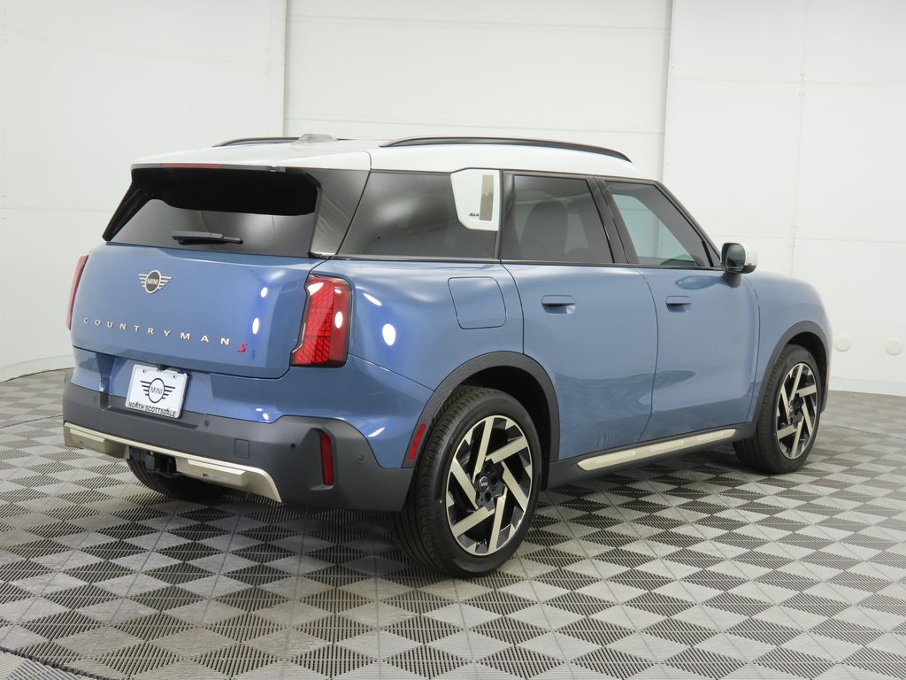 2025 MINI Cooper Countryman Iconic 5
