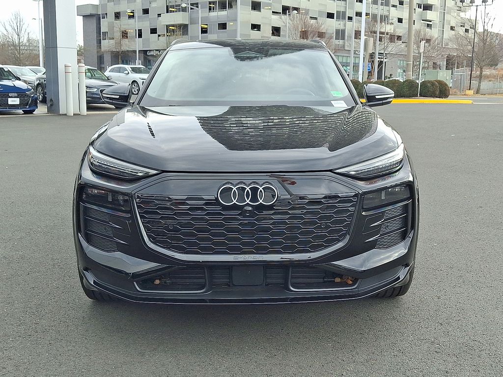 Thumbnail: 2025 Audi Q6 e-tron - 2