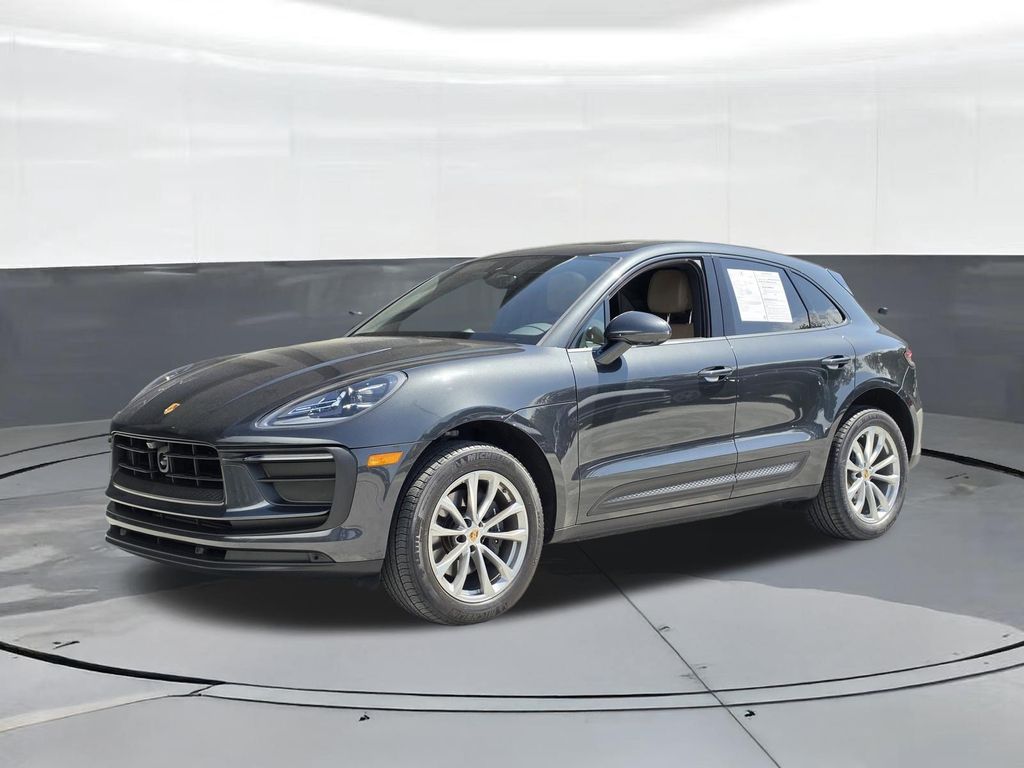 2023 Porsche Macan