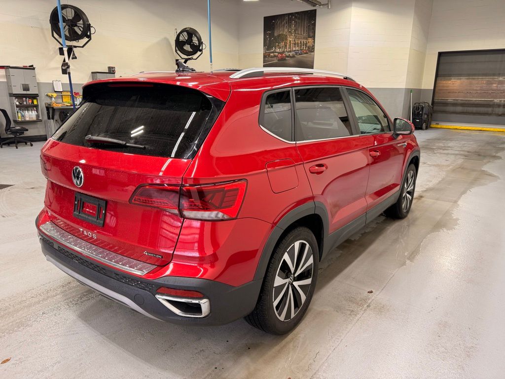 Thumbnail: 2023 Volkswagen Taos - 6