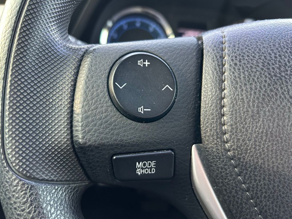 Thumbnail: 2019 Toyota Corolla - 19