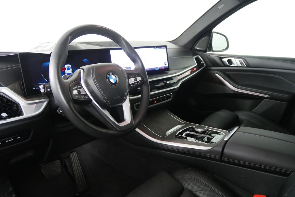 Thumbnail: 2025 BMW X5 - 12