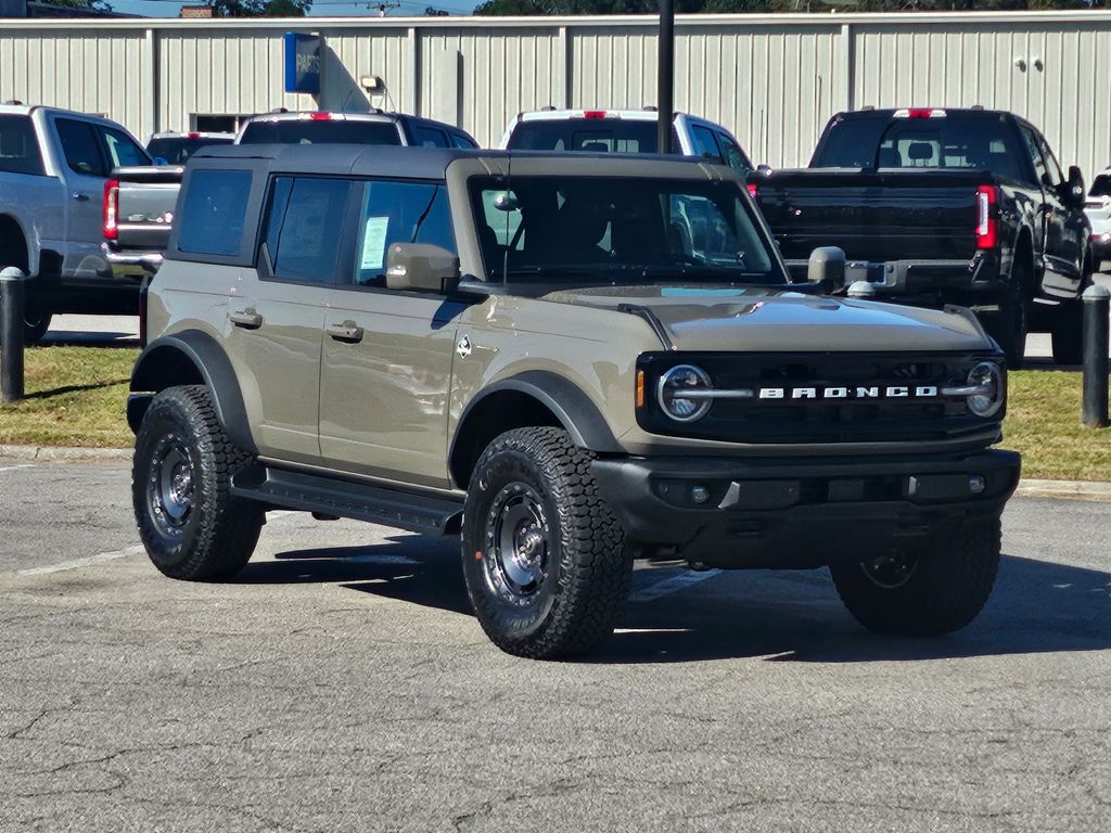 2025 Ford Bronco Outer Banks Gray at Walterboro Ford