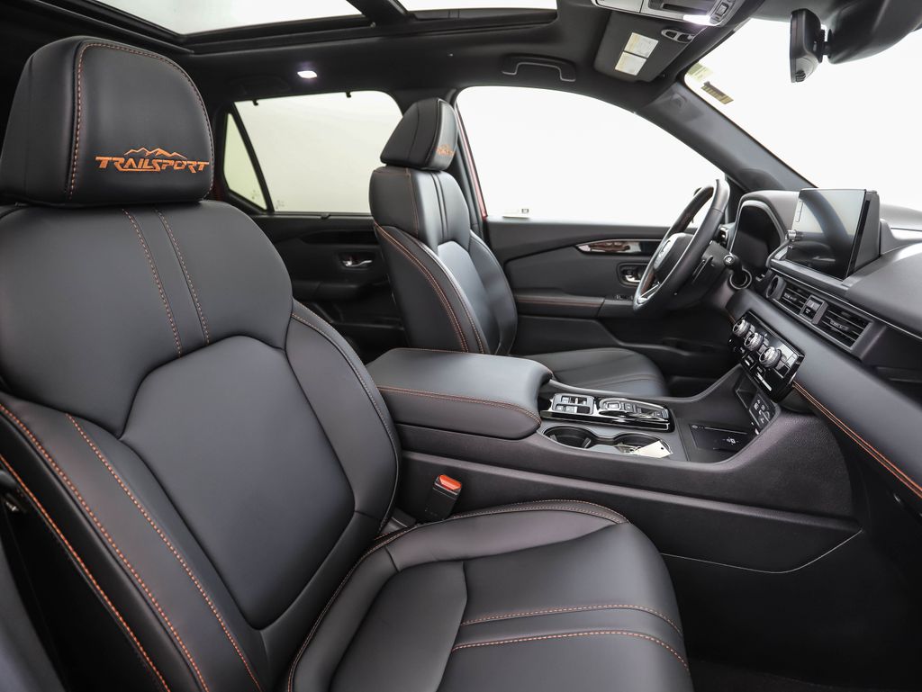 Thumbnail: 2025 Honda Pilot - 30