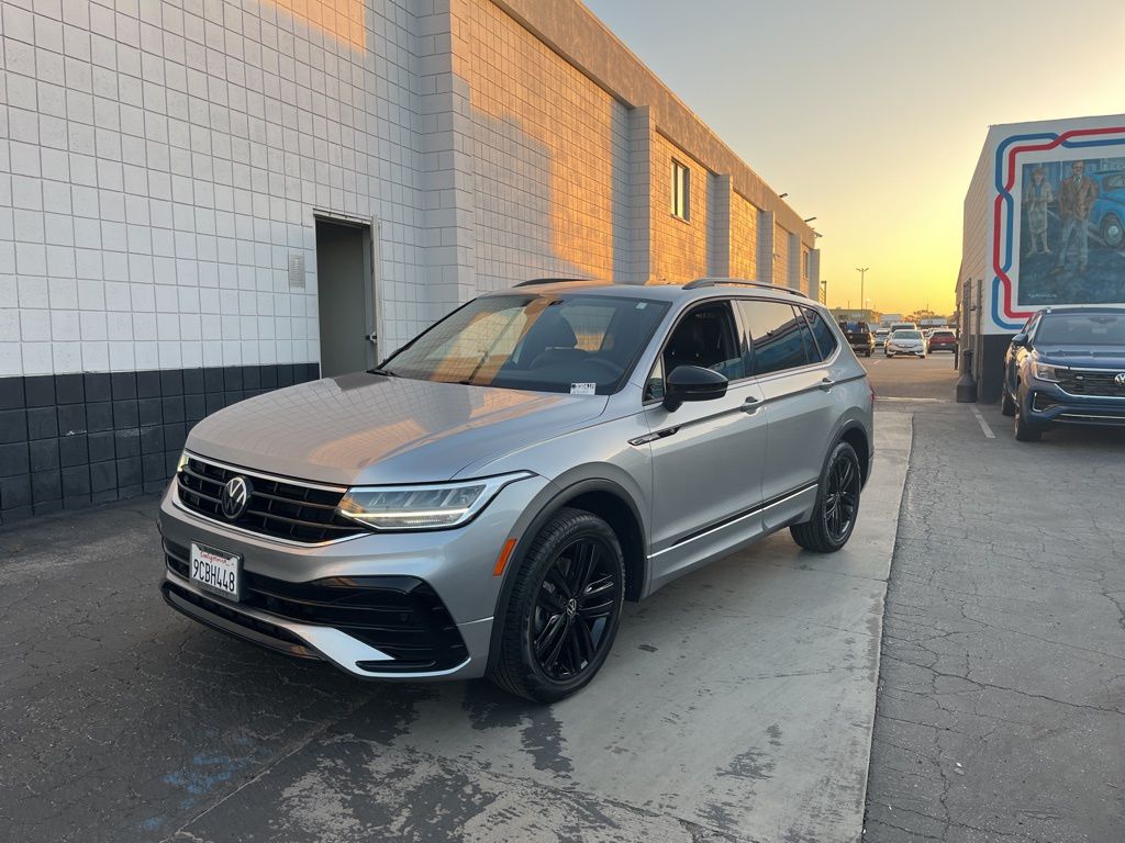 2022 Volkswagen Tiguan SE R-Line Black FWD