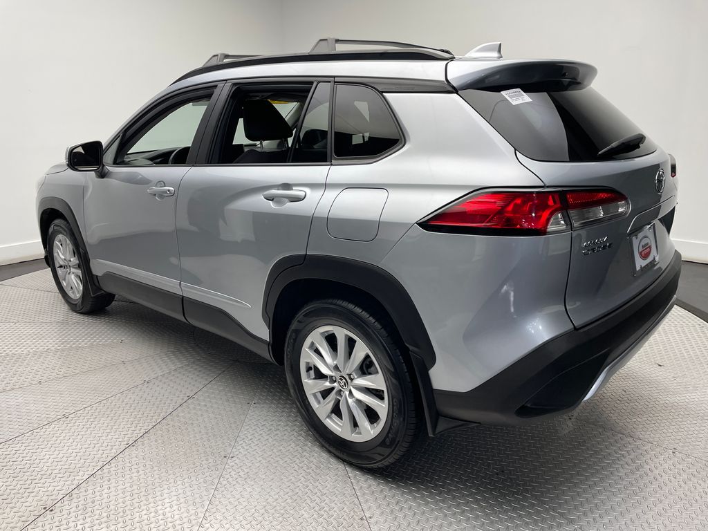 2023 Toyota Corolla Cross LE 7