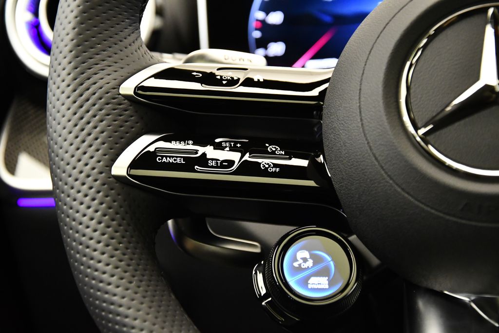 Thumbnail: 2025 Mercedes-Benz GLC - 24