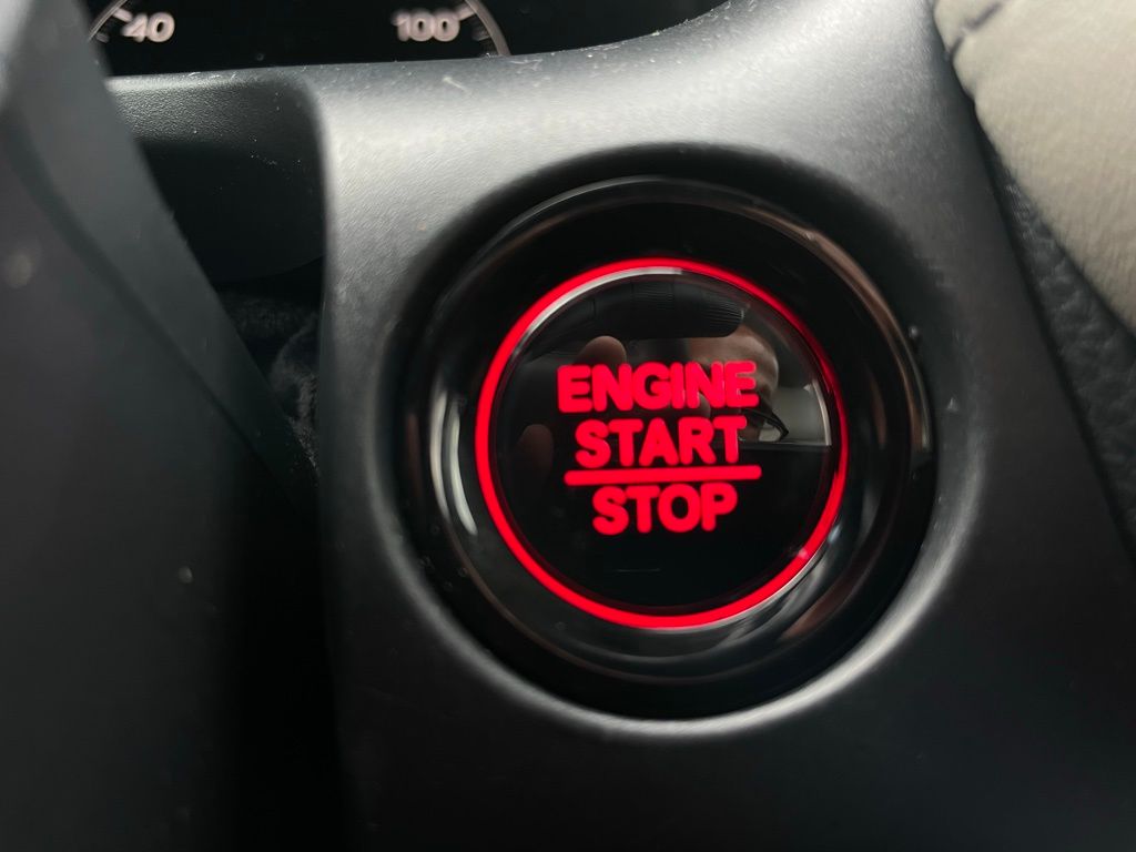 Thumbnail: 2025 Honda HR-V - 22