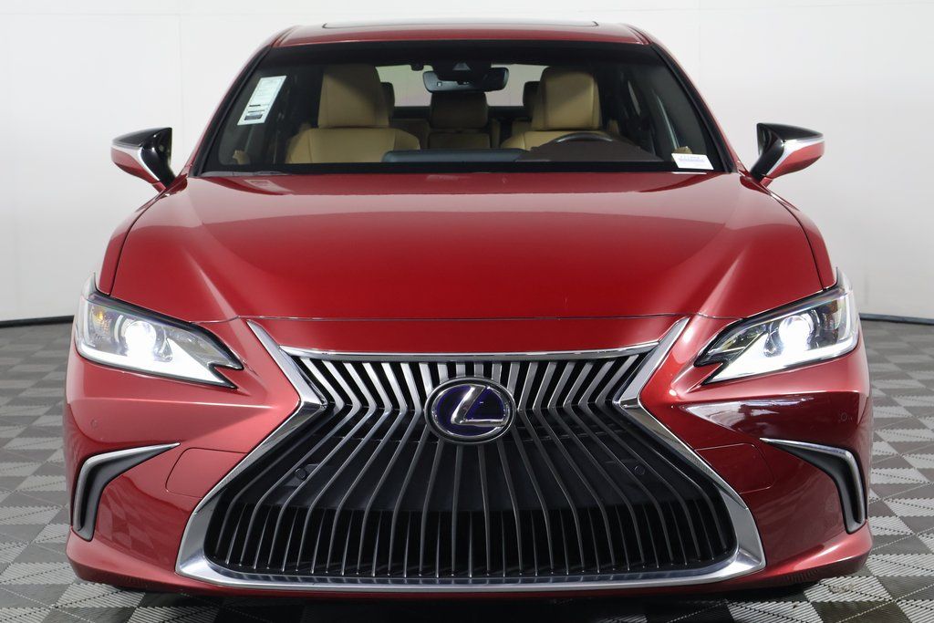 Thumbnail: 2019 Lexus ES - 2
