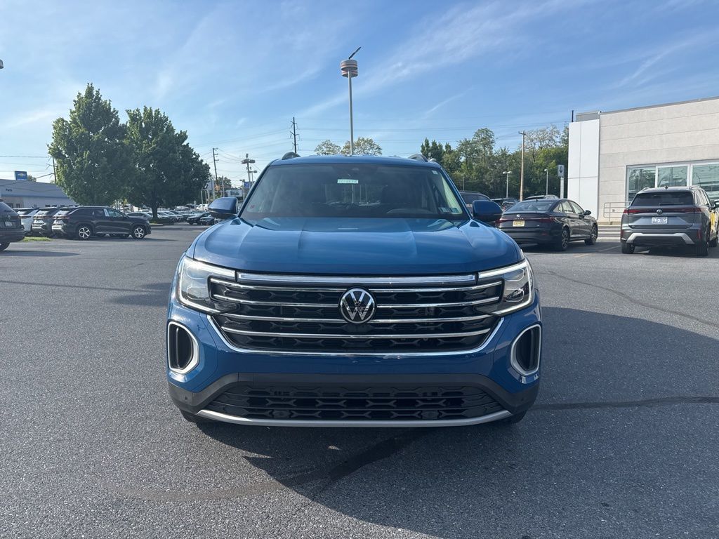 2025 Volkswagen Atlas 2.0T SE w/Technology Blue at Subaru and VW of Moon Township