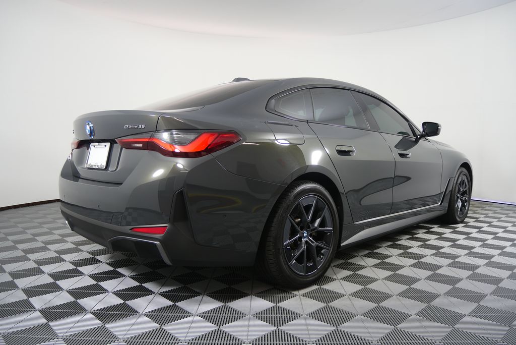 Thumbnail: 2023 BMW i4 - 3