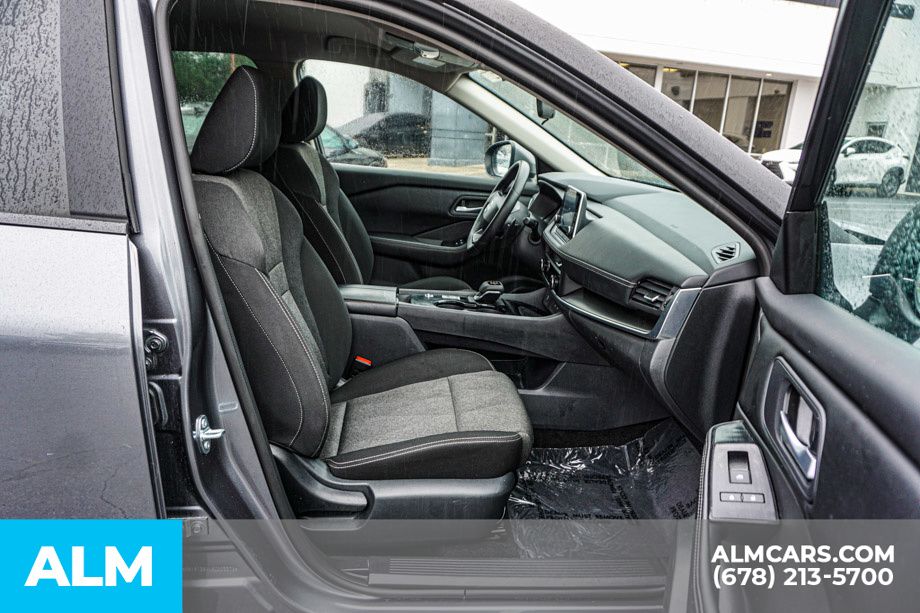 Used 2025 Gray Nissan SV image 23