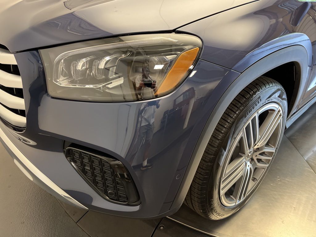 Thumbnail: 2026 Mercedes-Benz GLS - 9
