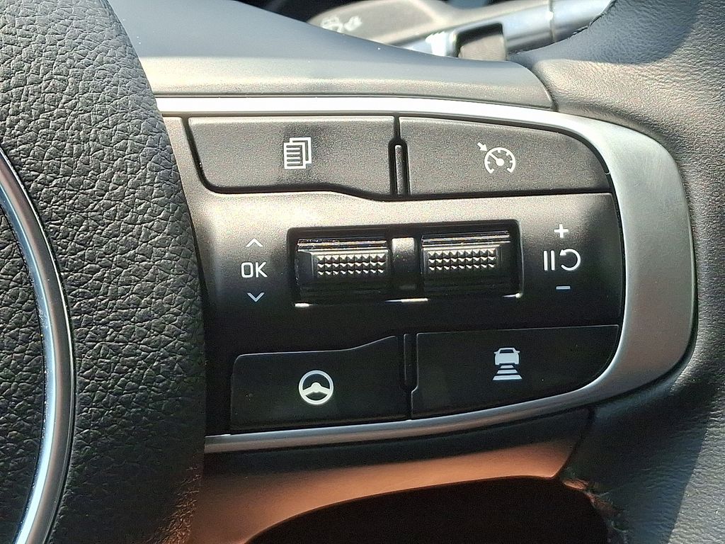 2024 Kia K5 GT-Line 22