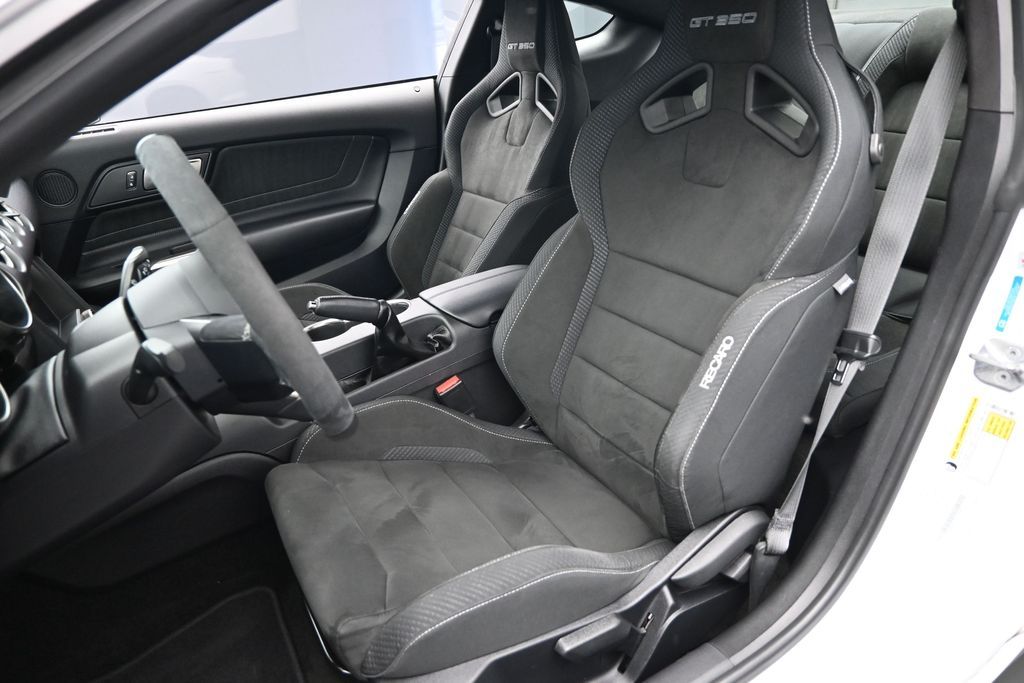 2017 Ford Shelby GT350 