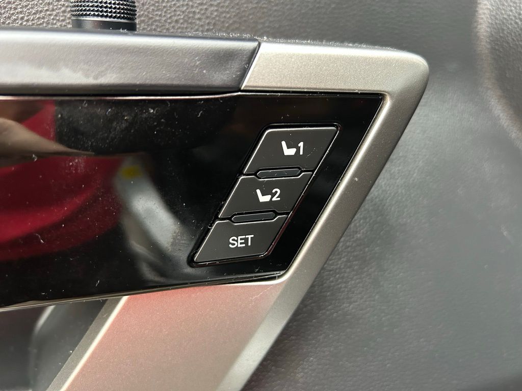 Thumbnail: 2024 Toyota Tundra - 17