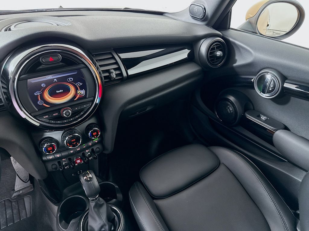 Thumbnail: 2016 MINI Cooper - 21