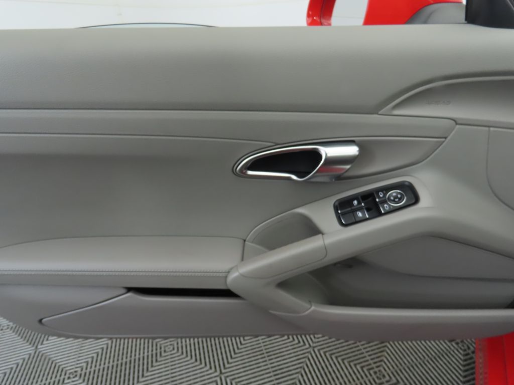 Thumbnail: 2013 Porsche Boxster - 30
