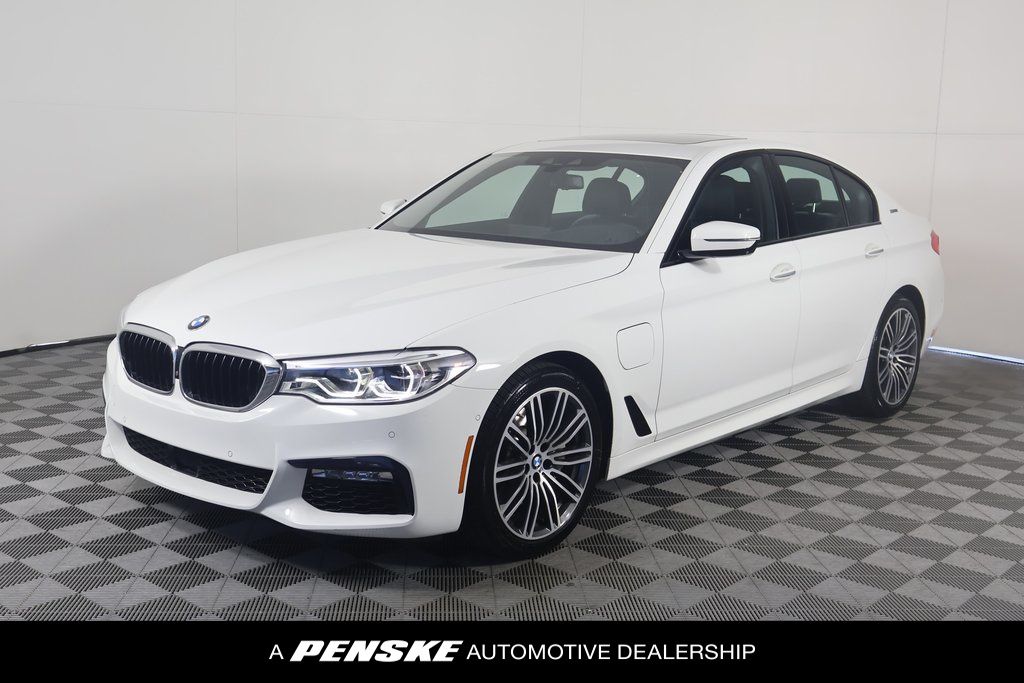 Thumbnail: 2018 BMW 5 Series - 1
