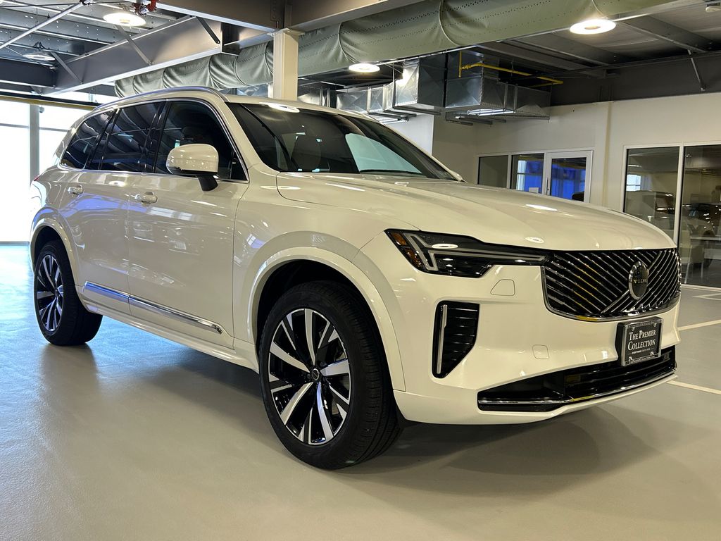  2026 Volvo XC90 B6 Core AWD   