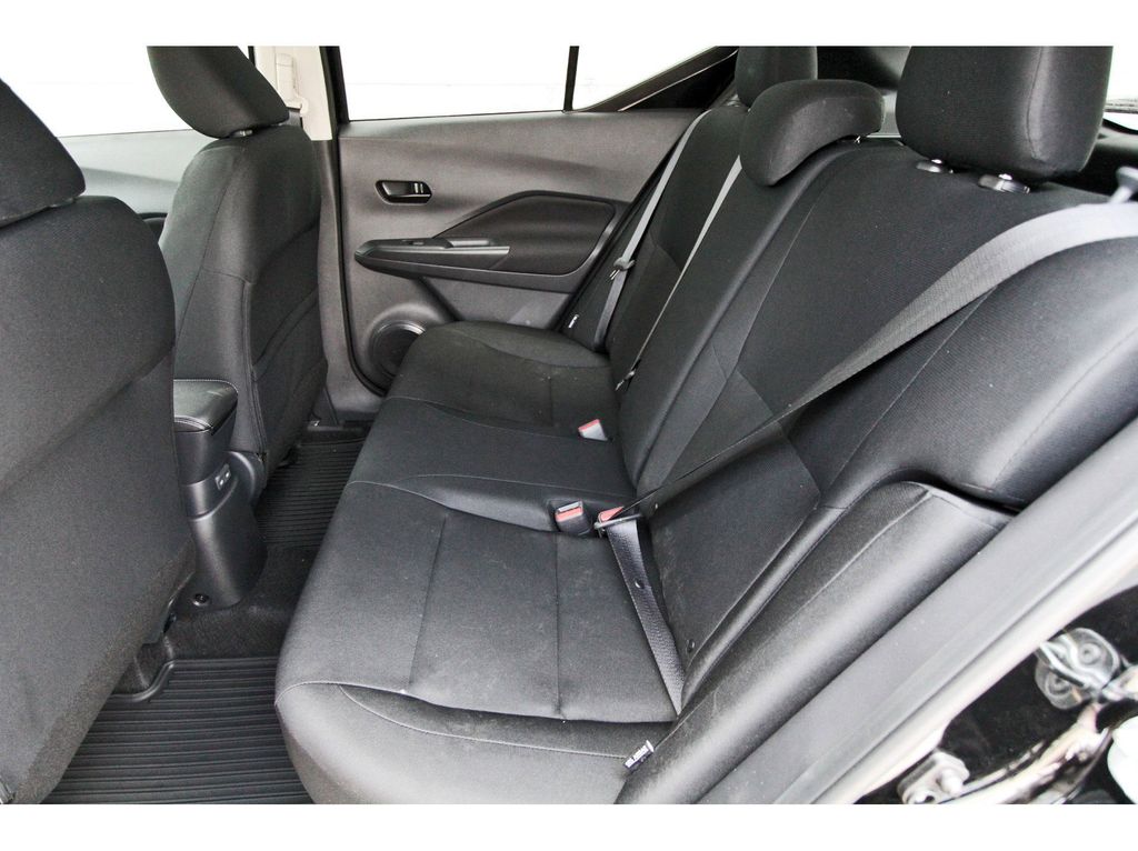2025 Nissan Kicks Play S - 6