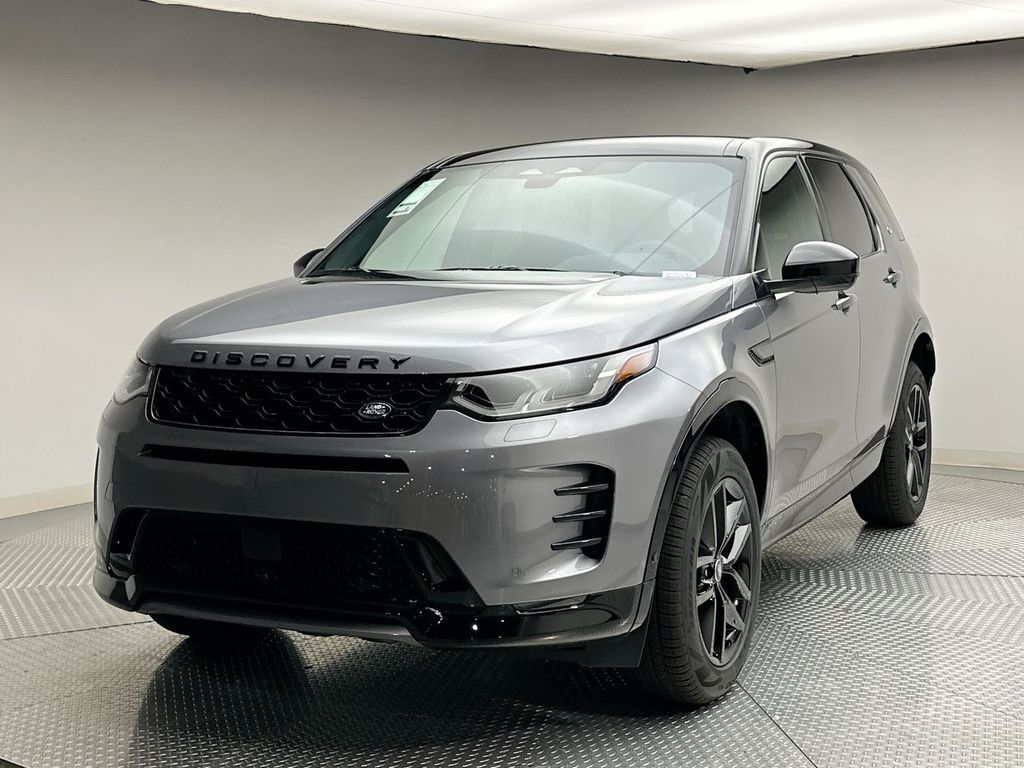 2025 Land Rover Discovery Sport SE -
                Paramus, NJ