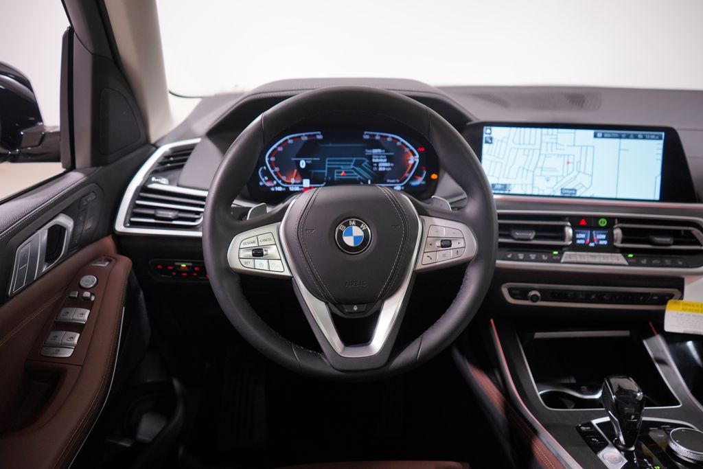 2022 BMW X7 xDrive40i 11