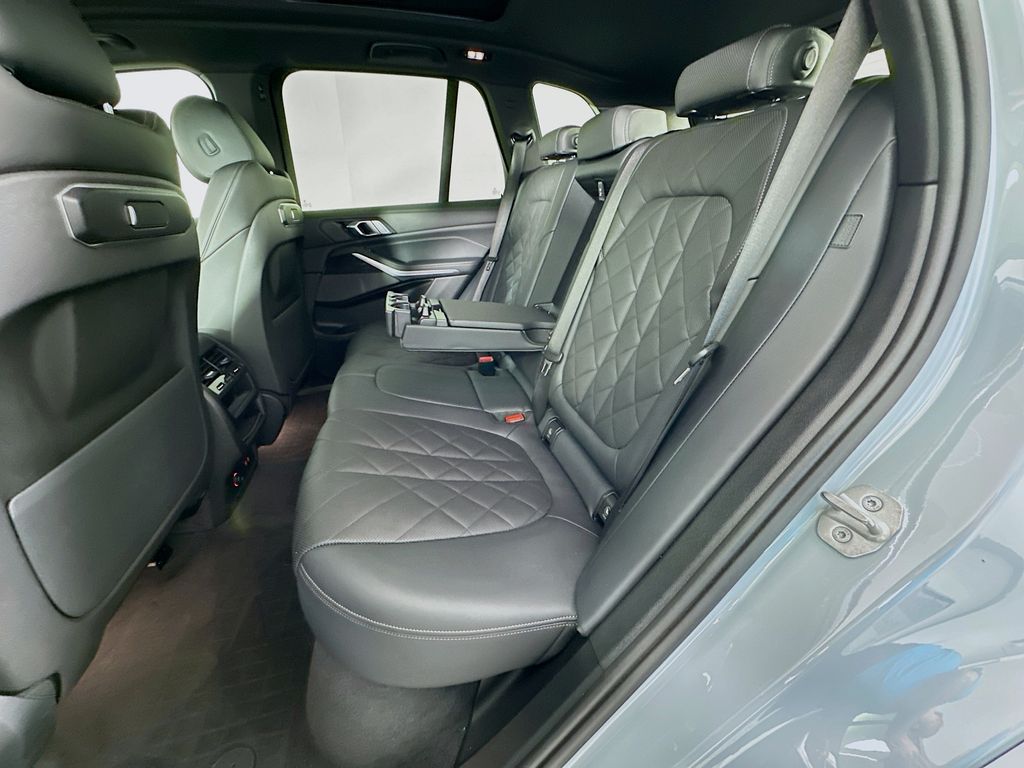 Thumbnail: 2024 BMW X5 - 24