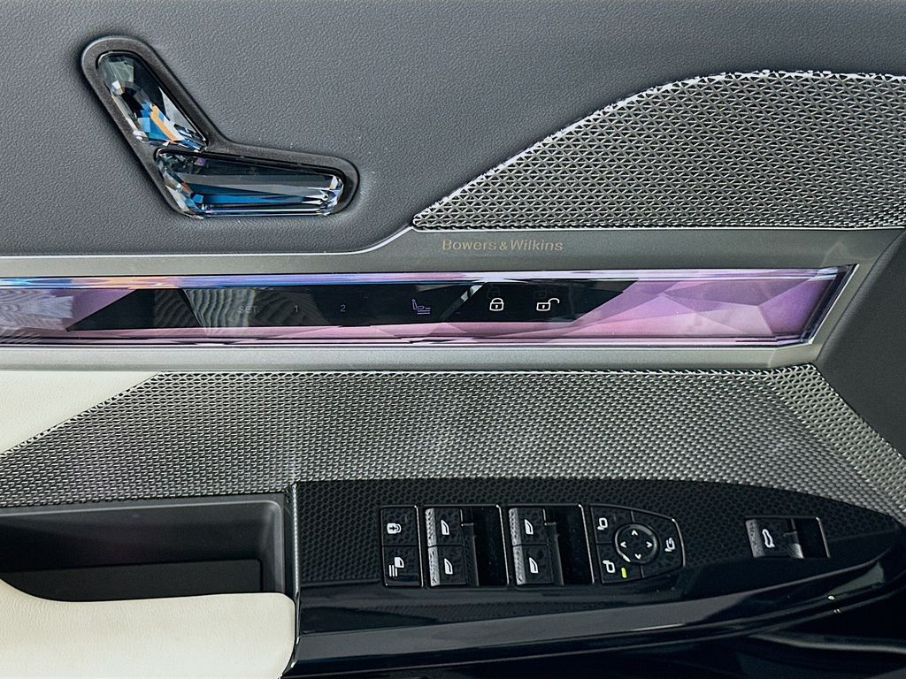 Thumbnail: 2026 BMW 7 Series - 20