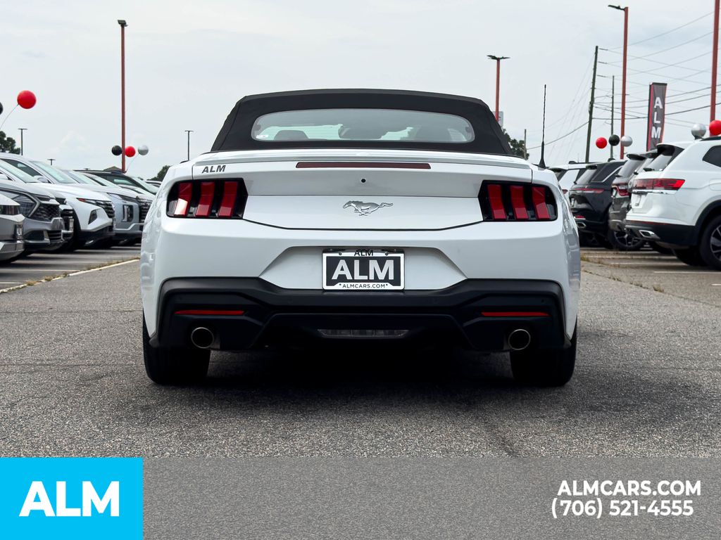 2024 Ford Mustang EcoBoost Premium photo 3