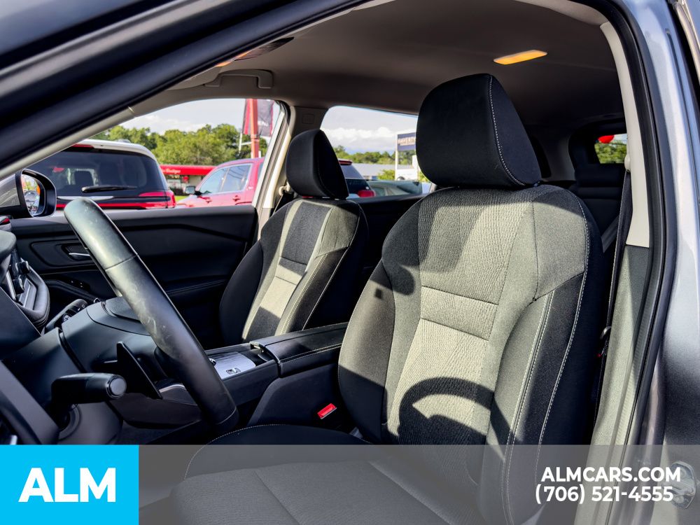 Used 2025 Gray Nissan SV image 9