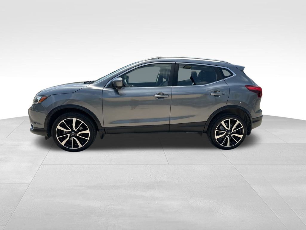 2017 Gun Metallic Nissan Rogue Sport SL FWD SUV