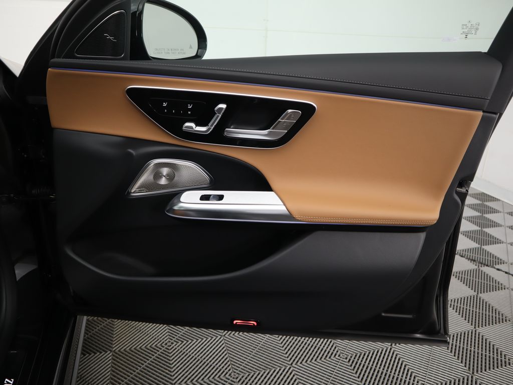 2025 Mercedes-Benz E-Class E 350 27