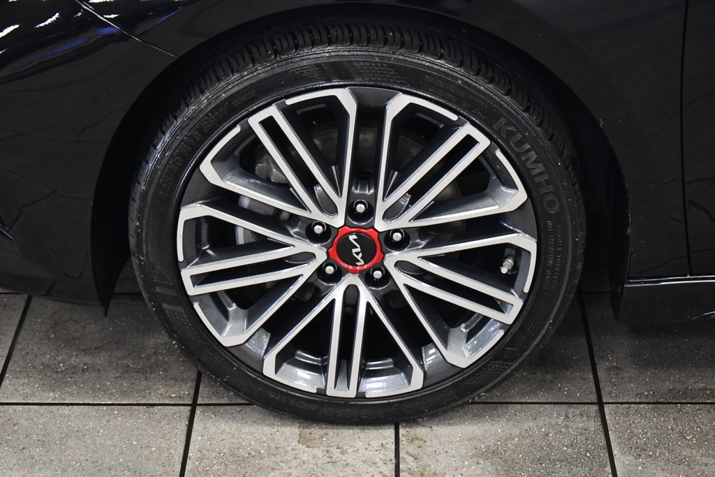 Thumbnail: 2023 Kia Forte - 14