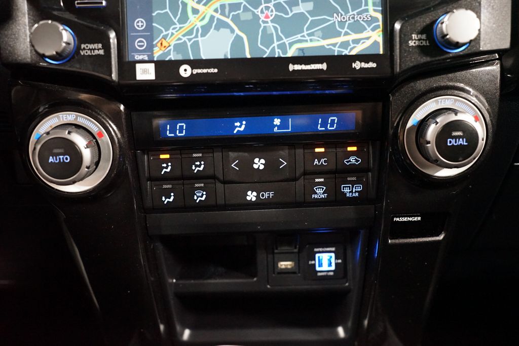 Thumbnail: 2022 Toyota 4Runner - 22