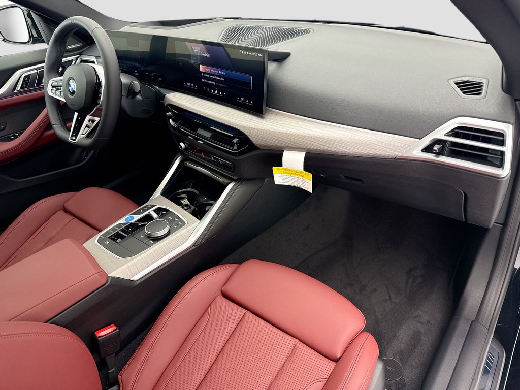 Thumbnail: 2026 BMW i4 - 16