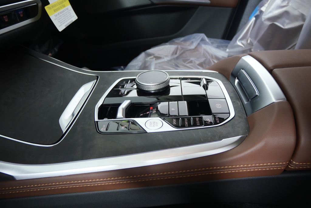 2026 BMW X7 xDrive40i 23