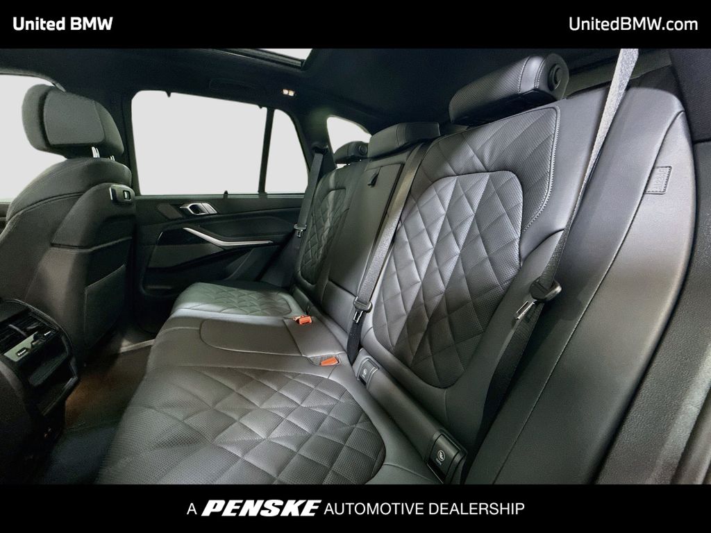 Thumbnail: 2026 BMW X5 - 13