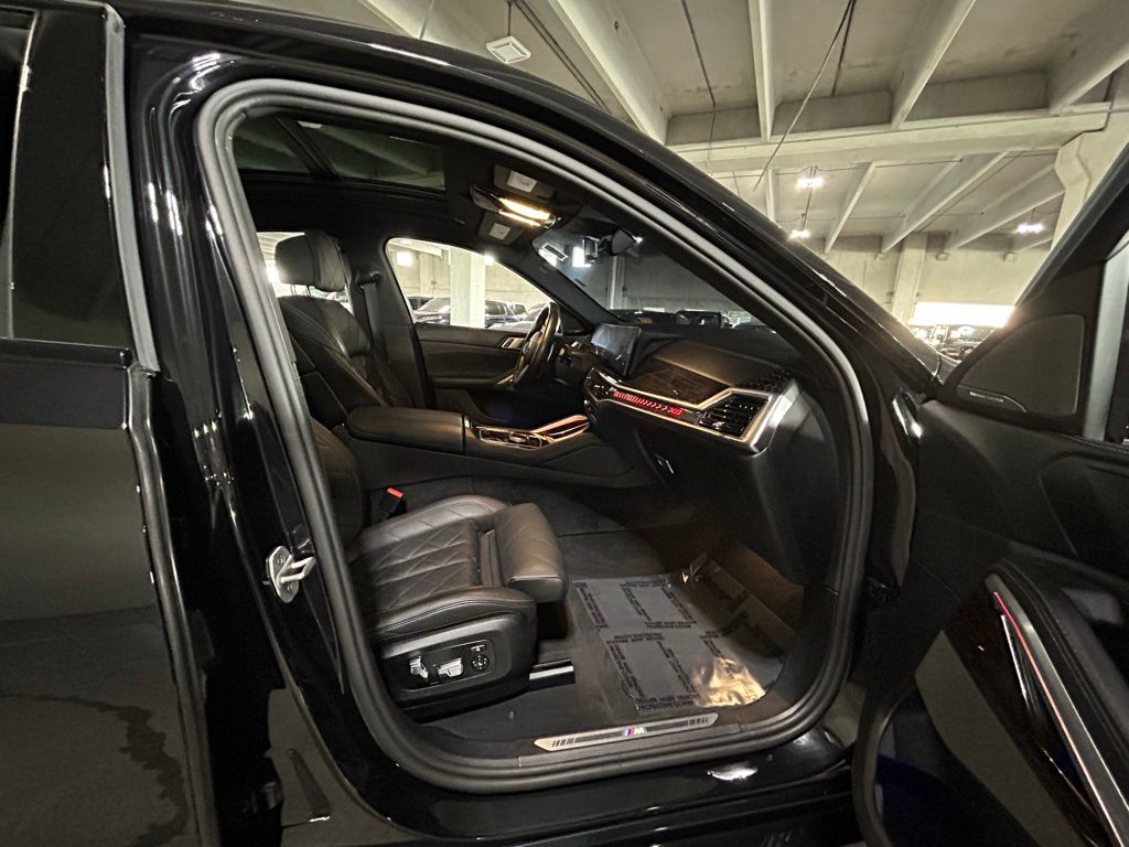 Used 2024 Black Sapphire Metallic BMW xDrive40i image 36