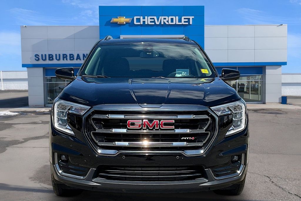 View vehicle photo 3