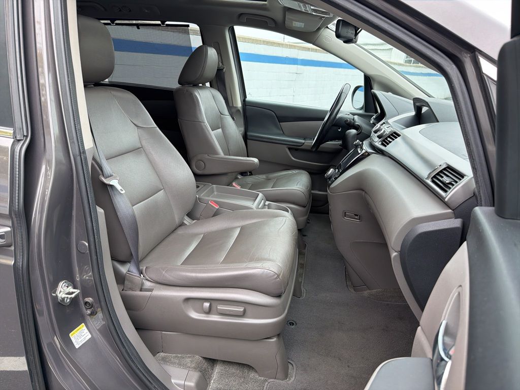 Thumbnail: 2016 Honda Odyssey - 27