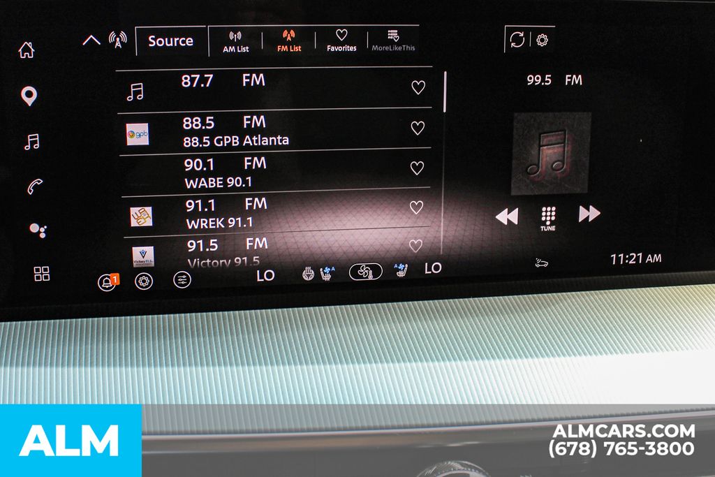 Used 2025 Black Nissan Platinum image 36