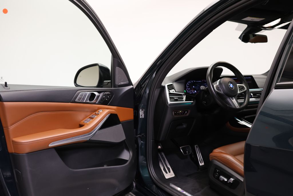 Thumbnail: 2022 BMW X7 - 30