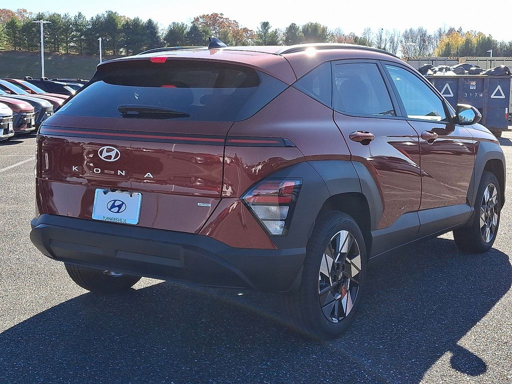 2025 Hyundai Kona SEL 3