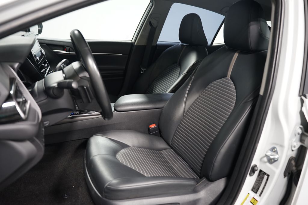 Thumbnail: 2023 Toyota Camry - 6