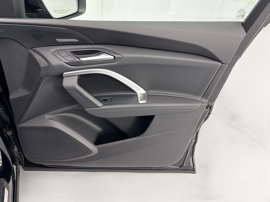 Thumbnail: 2026 Audi Q5 - 24