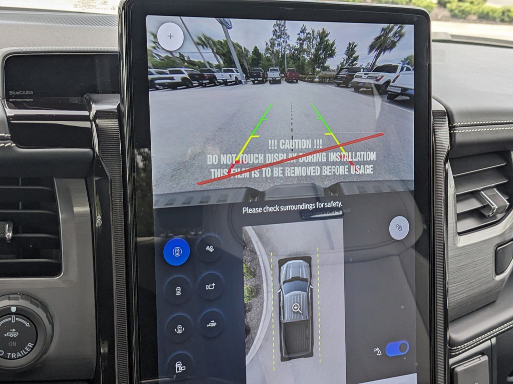 2025 Ford F-150 Lightning Platinum