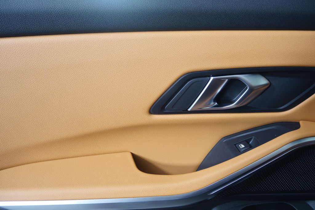 Thumbnail: 2026 BMW 3 Series - 13